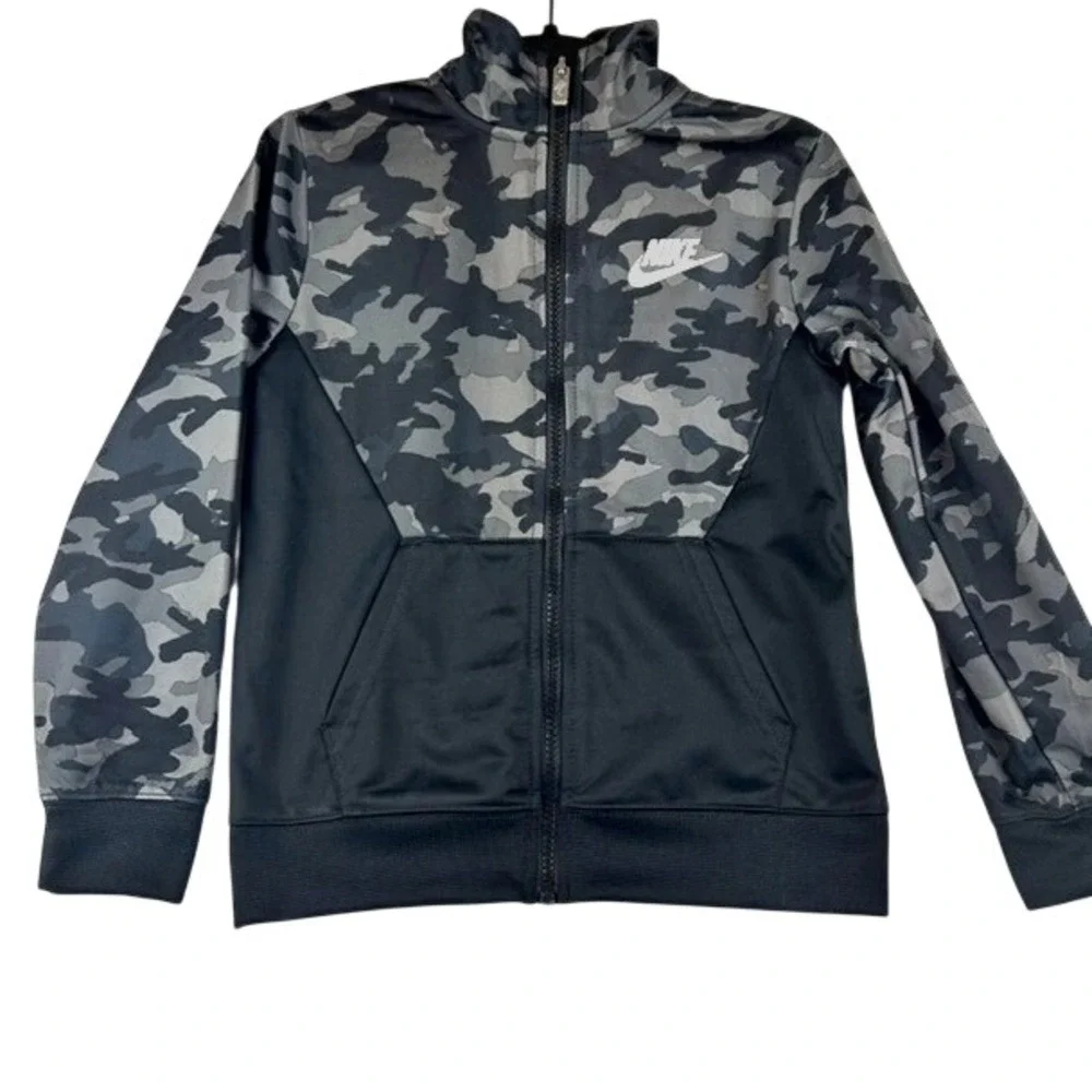 Nike Boys Camo Full Zip Track Jacket Black Grey Camouflage 6 5-6Y H109-023